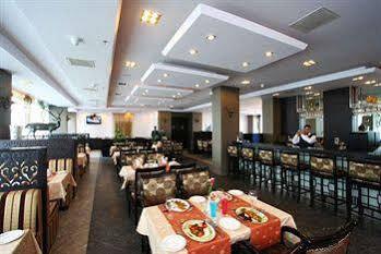 Signature Grand 3* New Delhi
